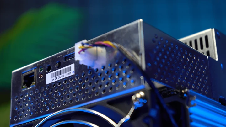 Whatsminer MicroBT m50 118 TH б/у Whatsminer MicroBT m50 118 TH б/у – купить в Москве, фото 5