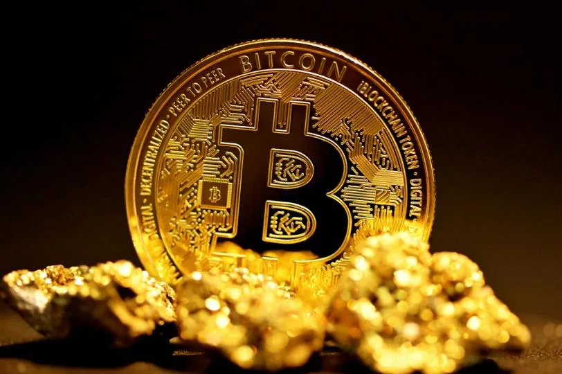 Bitcoin достиг $81 000 на фоне планов Strategy продать BTC для выплаты дивидендов