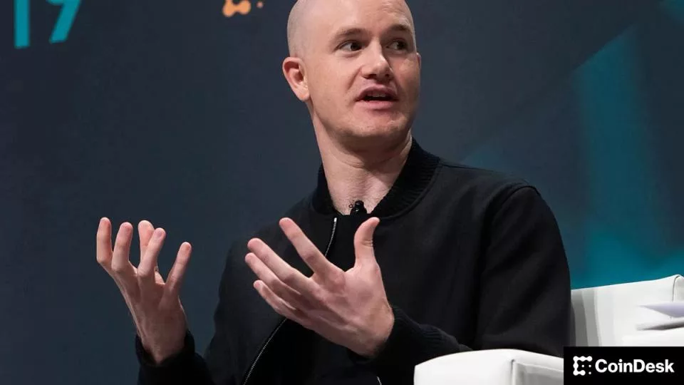 Акции Coinbase упали на 4% из-за слабого квартала: криптоторговля замедляется