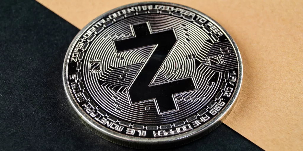 Критическая уязвимость Zcash: ZEC рухнул на 38% из-за угрозы подделки монет