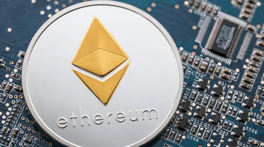 Кошелёк Джозефа Любина переместил 110 000 ETH на $170 млн — что это значит для рынка
